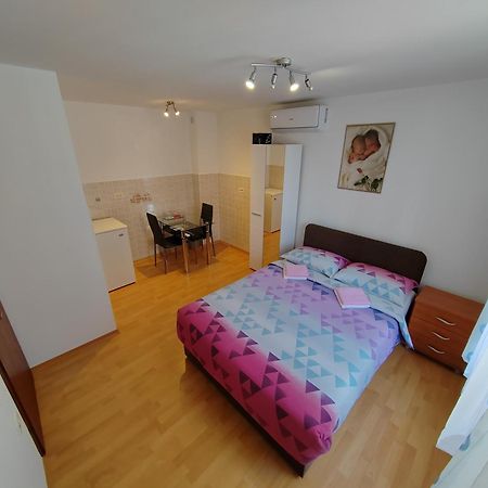 Rooms Neda Izola Zewnętrze zdjęcie